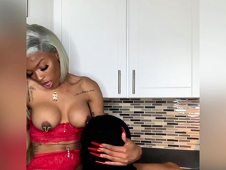Free Mobile Porn Videos - Beautiful Black Tranny Showing Off Sexy ...